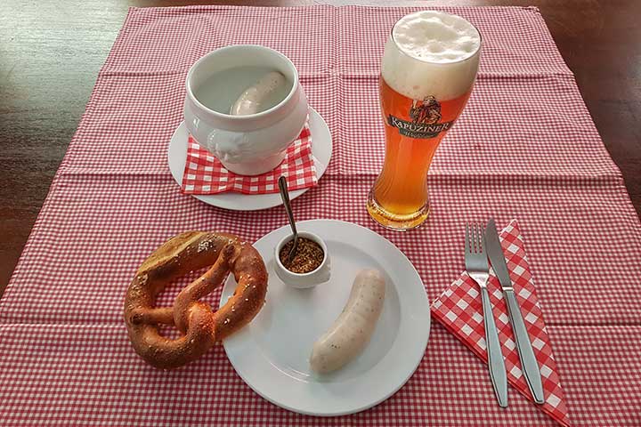 Frühstück in Lichtenfels im Weinhaus Heidenreich